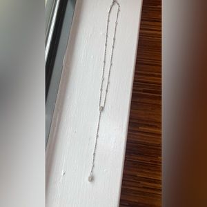 Kendra Scott Y shaped Necklace in Silver and White Drusy